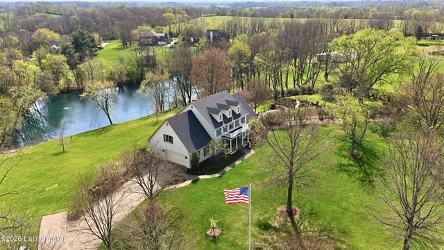 2013 Goshen Ln, Goshen, KY 40026
