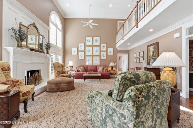 2013 Goshen Ln, Goshen, KY 40026