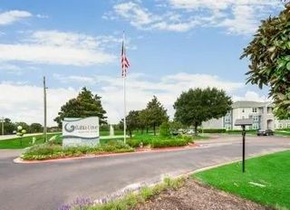 901 Fm 517 Road W 422, Dickinson, TX 77539