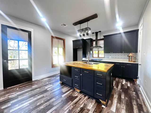 2513 Jura St, Baton Rouge, LA 70806