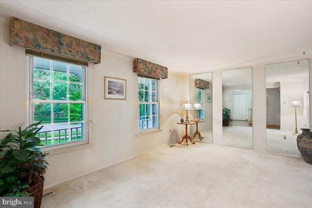 15709 INDIANOLA DR, Rockville, MD 20855