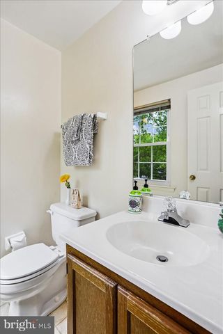 15709 INDIANOLA DR, Rockville, MD 20855