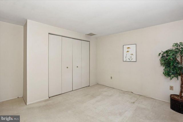 15709 INDIANOLA DR, Rockville, MD 20855