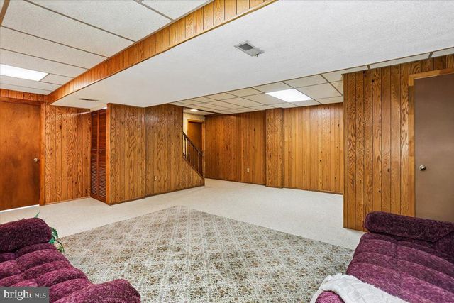 15709 INDIANOLA DR, Rockville, MD 20855