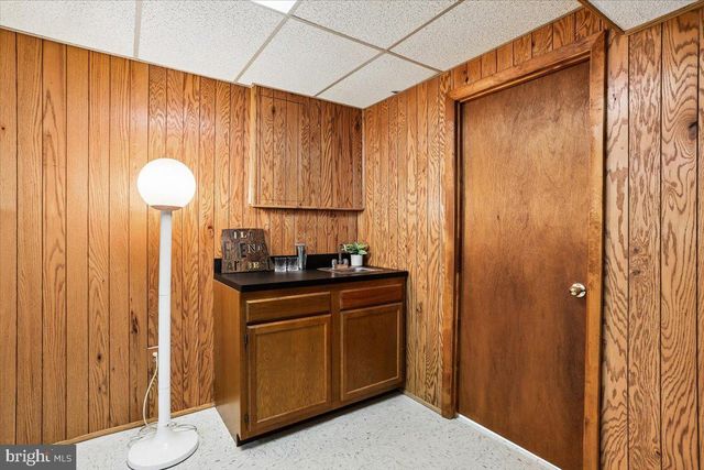 15709 INDIANOLA DR, Rockville, MD 20855