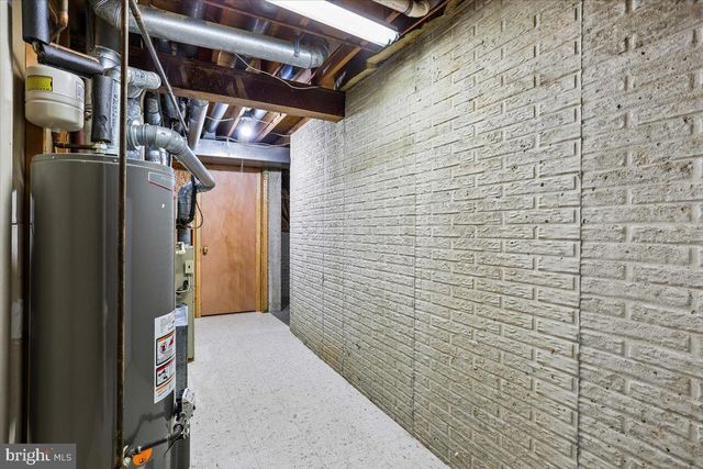 15709 INDIANOLA DR, Rockville, MD 20855
