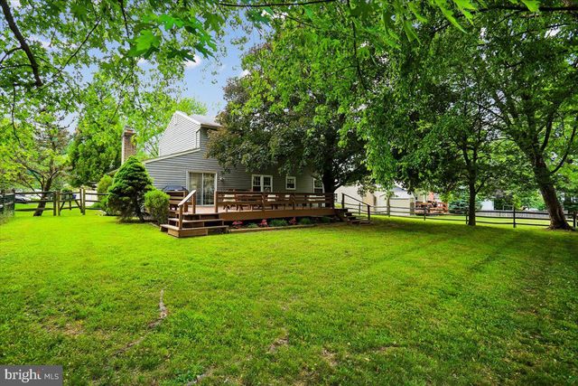 15709 INDIANOLA DR, Rockville, MD 20855