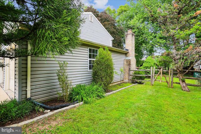 15709 INDIANOLA DR, Rockville, MD 20855