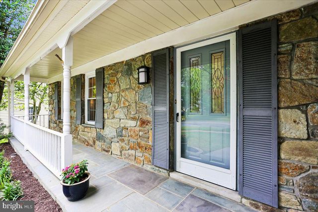 15709 INDIANOLA DR, Rockville, MD 20855