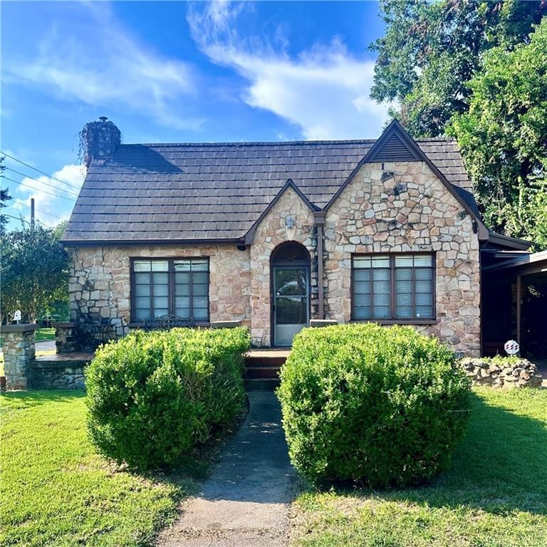2516 N CITY PARK Boulevard, Alexandria, LA 71301