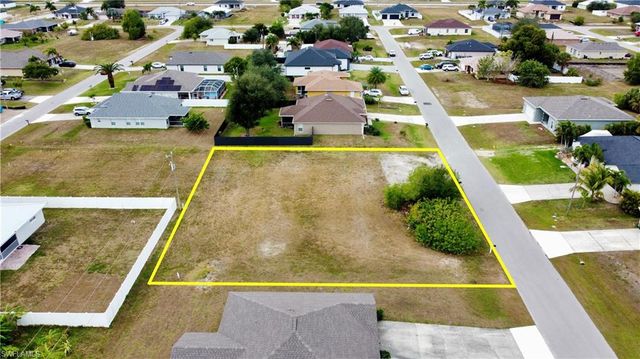 110 NE 11th LN, Cape Coral, FL 33909