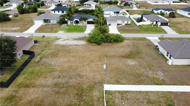 110 NE 11th LN, Cape Coral, FL 33909