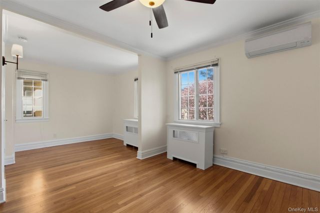 8 Parkway Drive, Pelham, NY 10803