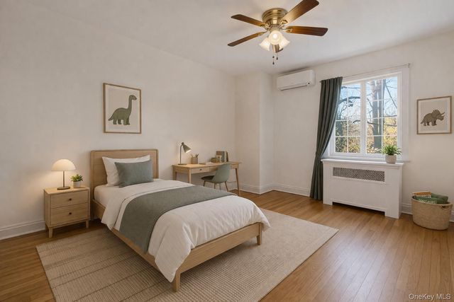 8 Parkway Drive, Pelham, NY 10803
