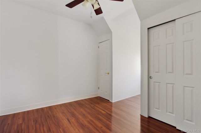 8 Parkway Drive, Pelham, NY 10803
