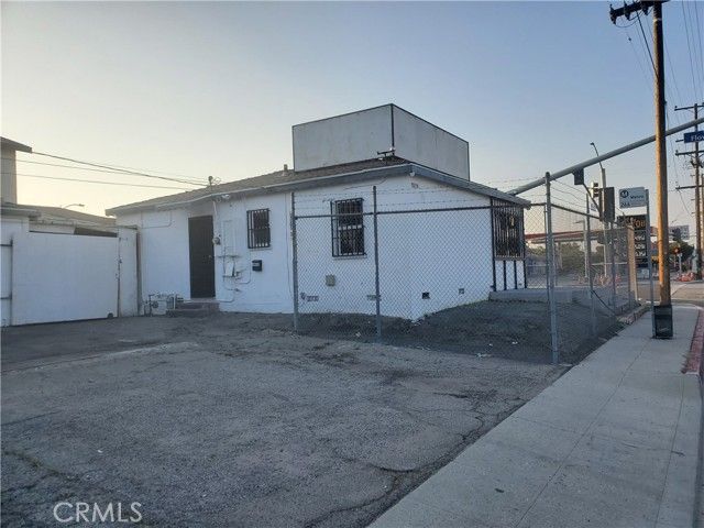 8858 Flower, Bellflower, CA 90706