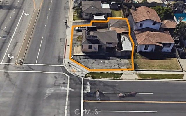 8858 Flower, Bellflower, CA 90706