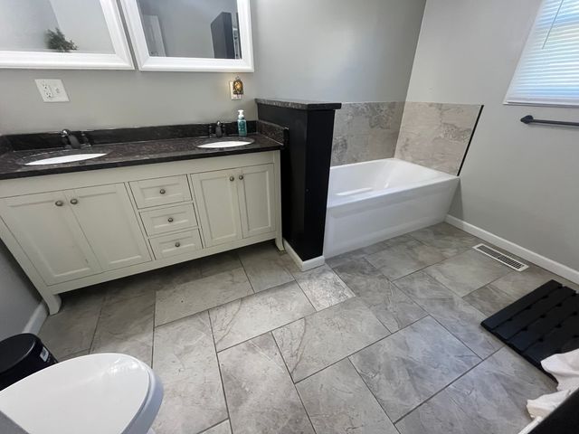 348 N Cleveland Avenue, Bradley, IL 60915