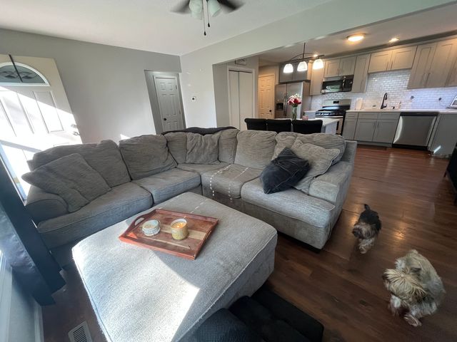 348 N Cleveland Avenue, Bradley, IL 60915