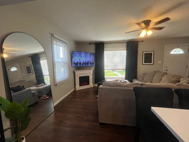 348 N Cleveland Avenue, Bradley, IL 60915