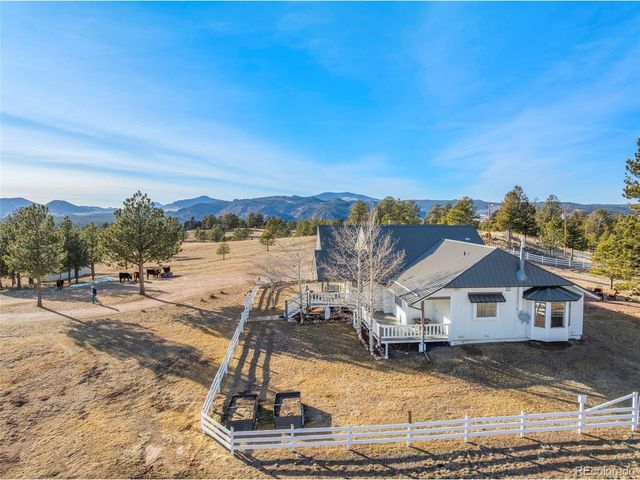 537 Chapparal Trl, Florissant, CO 80816