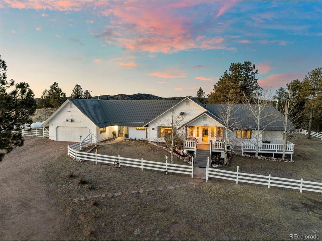 537 Chapparal Trl, Florissant, CO 80816