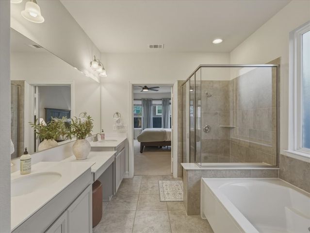 4844 Meadow Falls Drive, Fort Worth, TX 76244