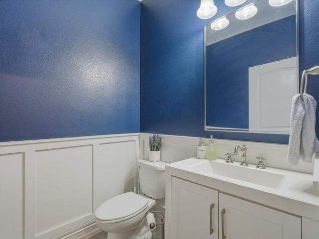 4844 Meadow Falls Drive, Fort Worth, TX 76244