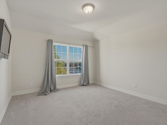 4844 Meadow Falls Drive, Fort Worth, TX 76244