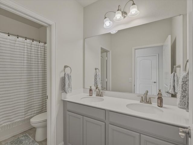 4844 Meadow Falls Drive, Fort Worth, TX 76244