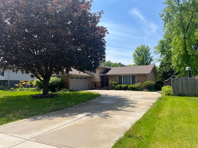 529 Shorewood Drive, Shorewood, IL 60404