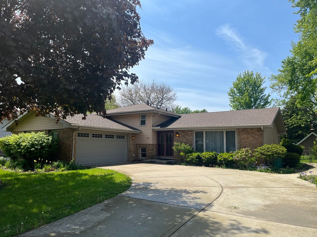 529 Shorewood Drive, Shorewood, IL 60404