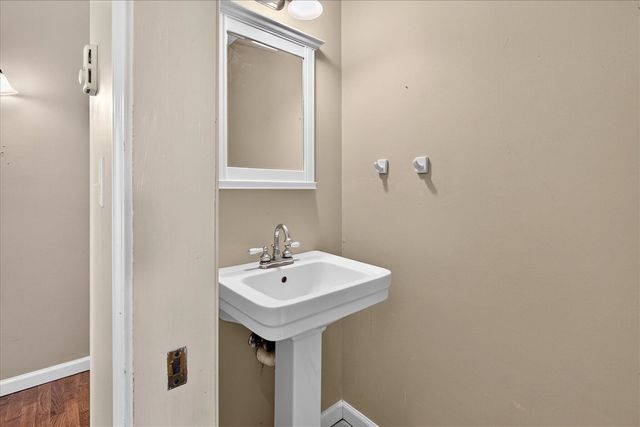 6859 Kruger Road, Three Oaks, MI 49128