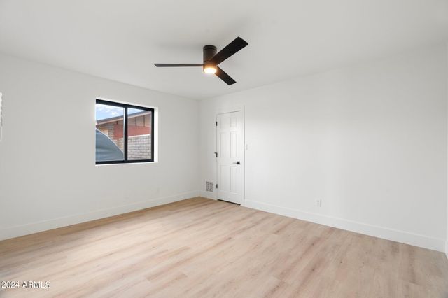 1643 W GRISWOLD Road, Phoenix, AZ 85021