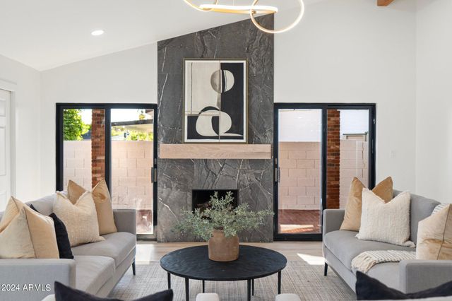 1643 W GRISWOLD Road, Phoenix, AZ 85021