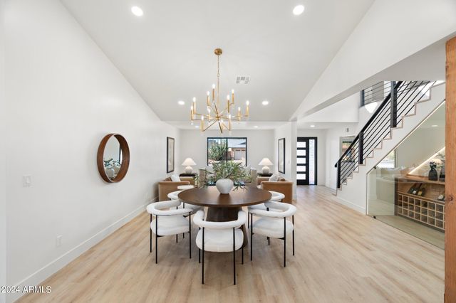 1643 W GRISWOLD Road, Phoenix, AZ 85021