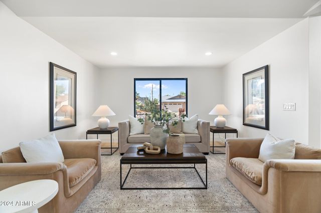 1643 W GRISWOLD Road, Phoenix, AZ 85021
