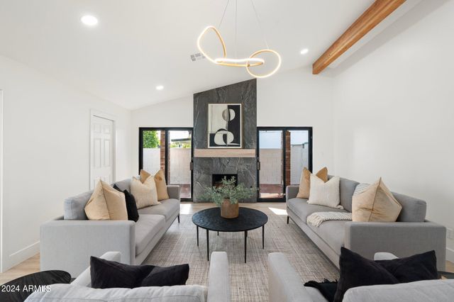 1643 W GRISWOLD Road, Phoenix, AZ 85021