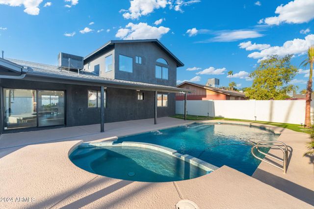 1643 W GRISWOLD Road, Phoenix, AZ 85021