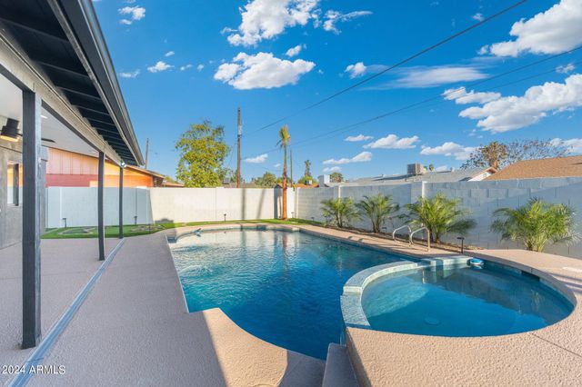 1643 W GRISWOLD Road, Phoenix, AZ 85021