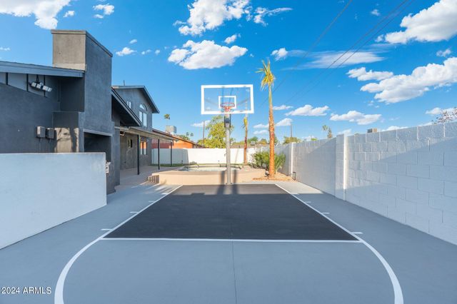 1643 W GRISWOLD Road, Phoenix, AZ 85021