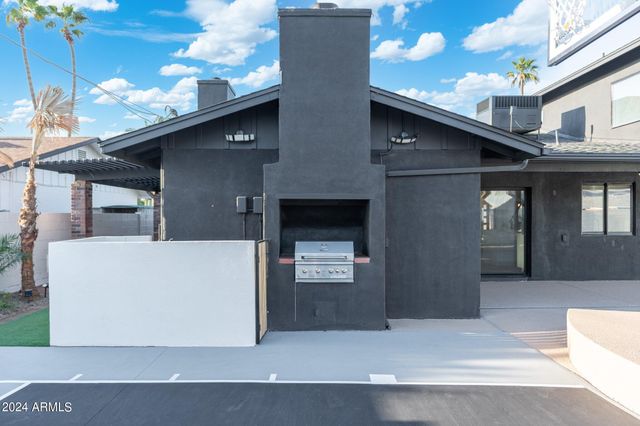 1643 W GRISWOLD Road, Phoenix, AZ 85021