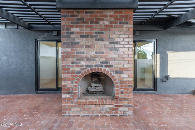 1643 W GRISWOLD Road, Phoenix, AZ 85021