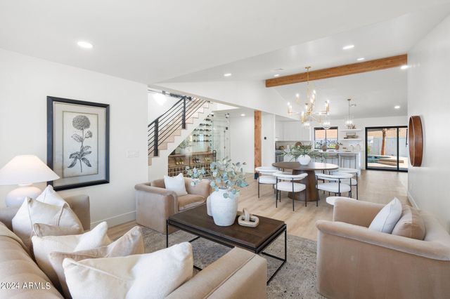 1643 W GRISWOLD Road, Phoenix, AZ 85021