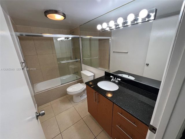 1605 Bay Road 403, Miami Beach, FL 33139