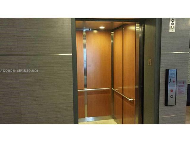 1605 Bay Road 403, Miami Beach, FL 33139