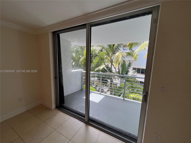 1605 Bay Road 403, Miami Beach, FL 33139