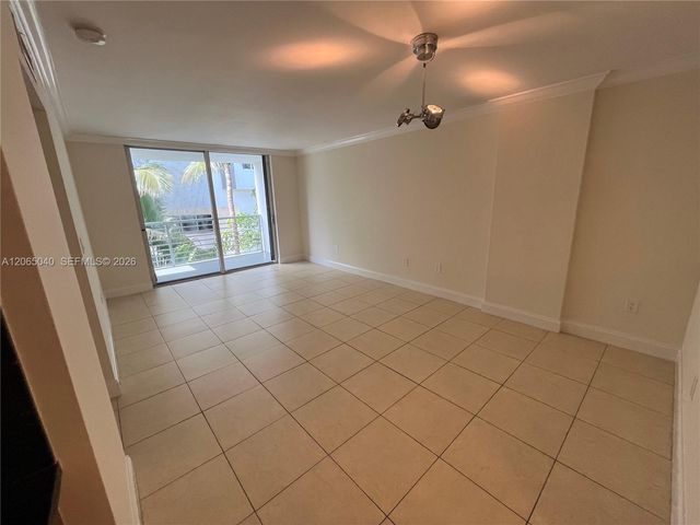1605 Bay Road 403, Miami Beach, FL 33139