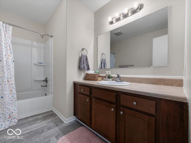 31 W Northeast Court, Shelbyville, IN 46176