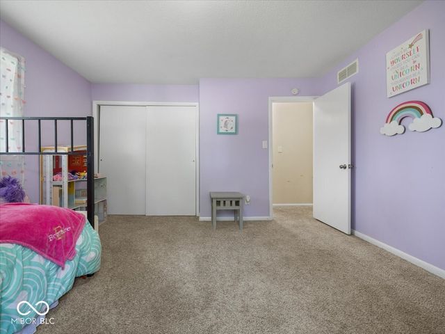 31 W Northeast Court, Shelbyville, IN 46176